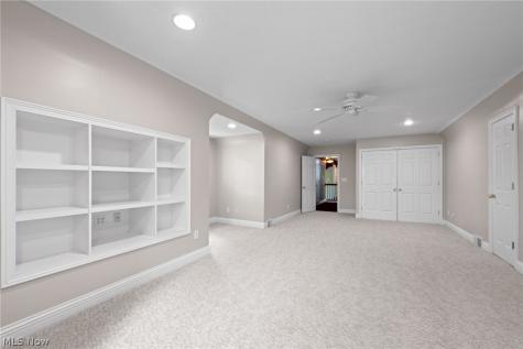 6736 Big Creek Parkway Middleburg Heights OH 44130