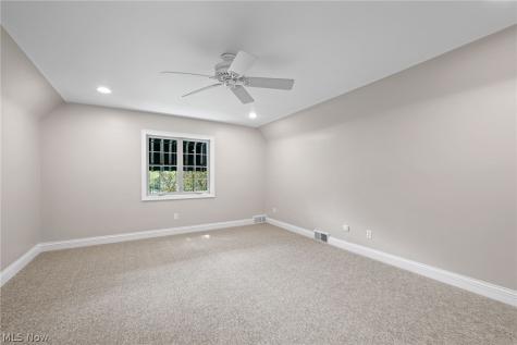 6736 Big Creek Parkway Middleburg Heights OH 44130