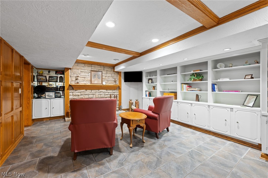6736 Big Creek Parkway Middleburg Heights OH 44130