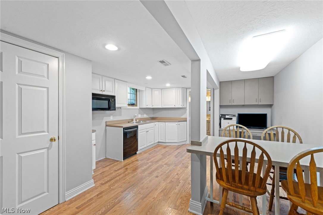 6736 Big Creek Parkway Middleburg Heights OH 44130