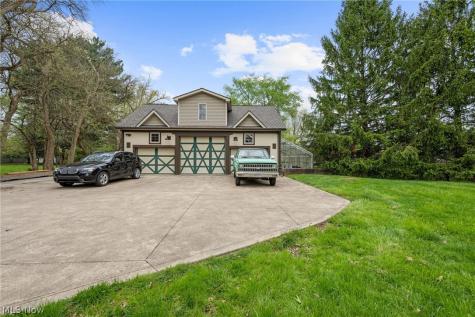6736 Big Creek Parkway Middleburg Heights OH 44130