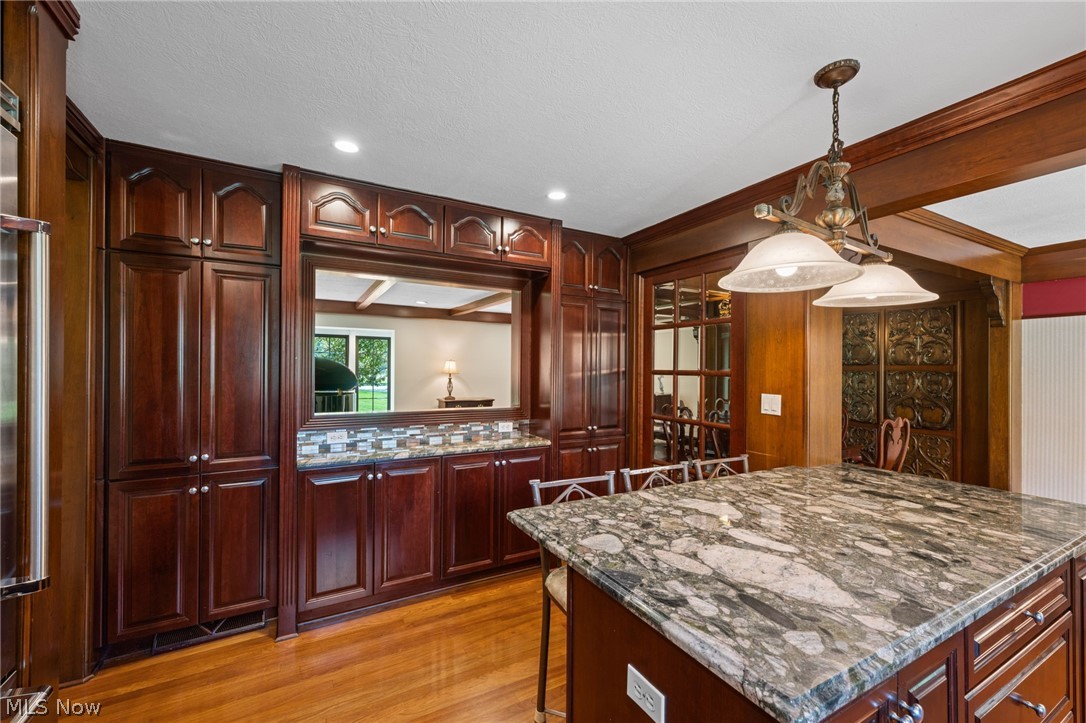 6736 Big Creek Parkway Middleburg Heights OH 44130