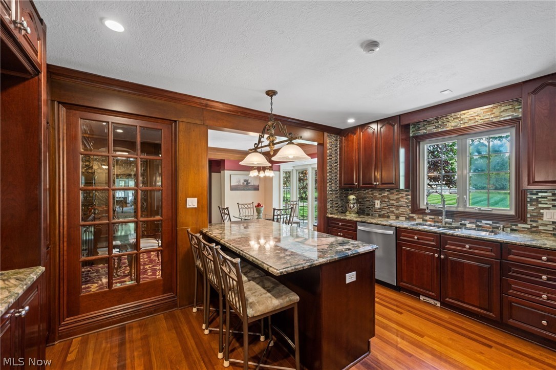 6736 Big Creek Parkway Middleburg Heights OH 44130