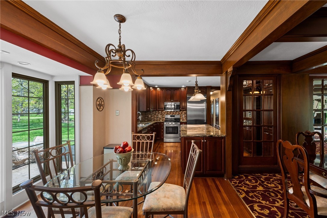 6736 Big Creek Parkway Middleburg Heights OH 44130