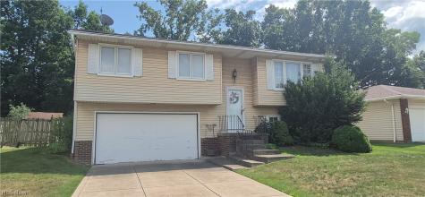 8415 Newcomb Drive Parma OH 44129