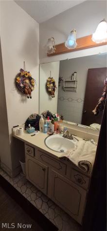 8415 Newcomb Drive Parma OH 44129