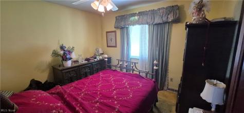 8415 Newcomb Drive Parma OH 44129