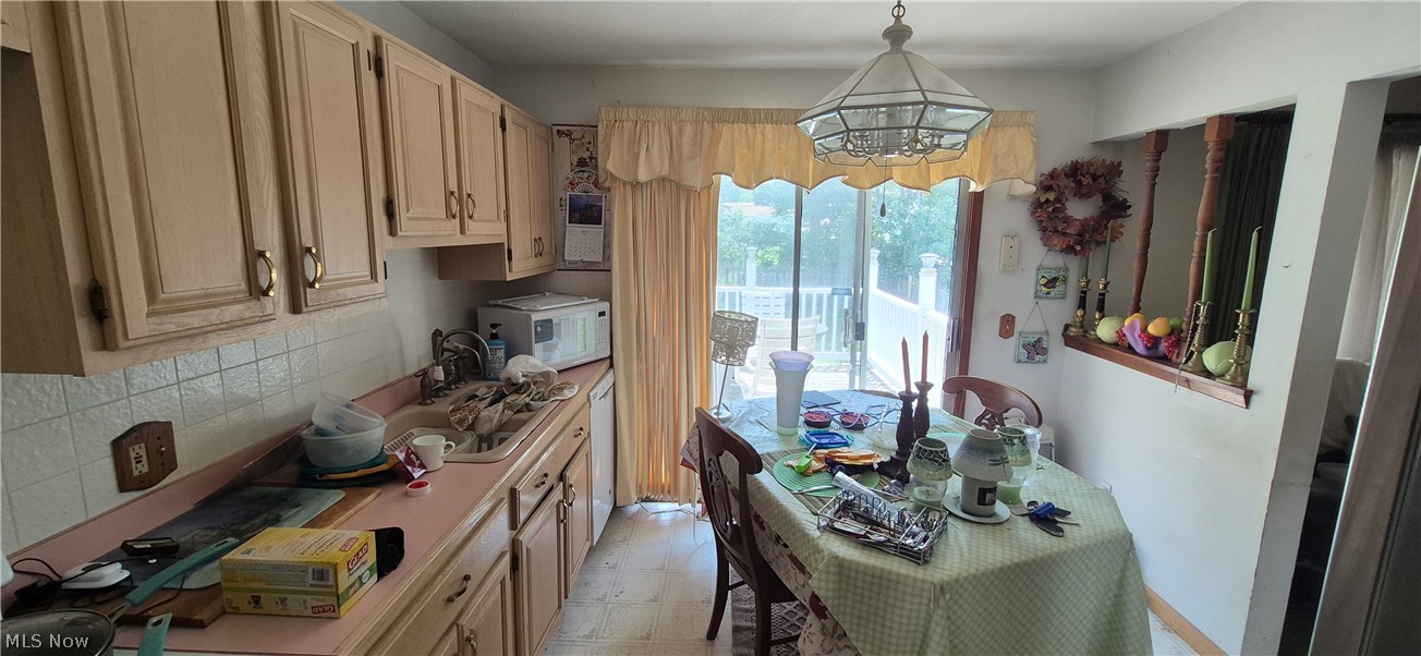 8415 Newcomb Drive Parma OH 44129