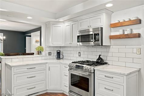 21348 Stratford Avenue Rocky River OH 44116