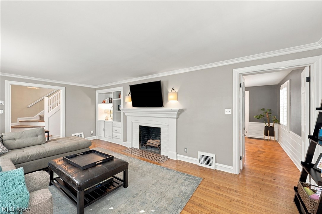 21348 Stratford Avenue Rocky River OH 44116