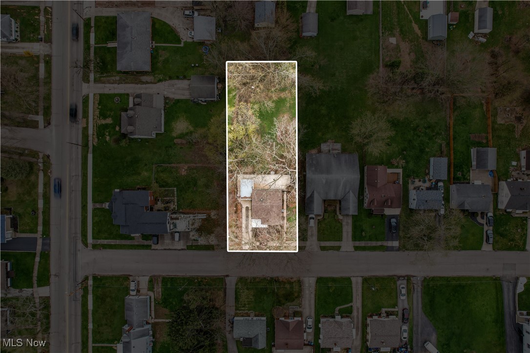 414 10th Street Struthers OH 44471