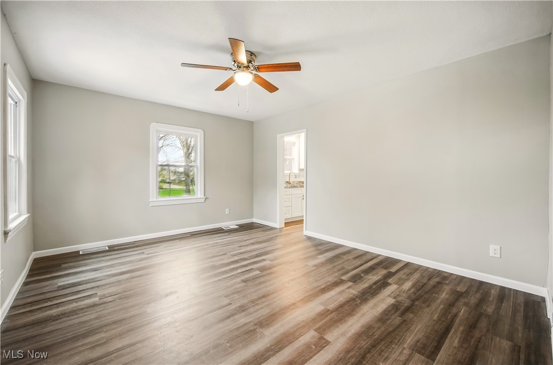 414 10th Street Struthers OH 44471