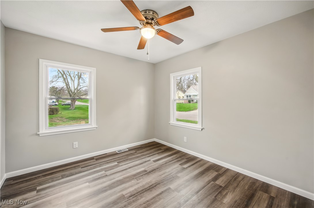414 10th Street Struthers OH 44471