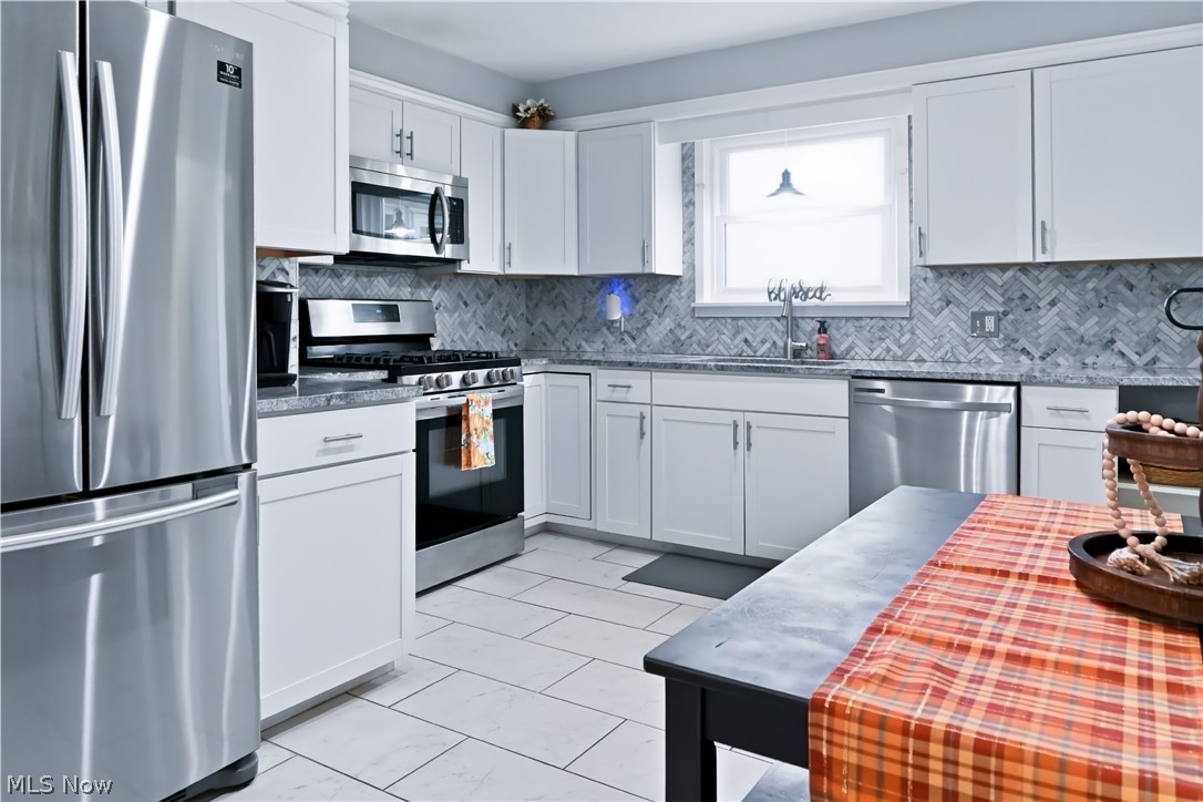 522 Allen Avenue Ashtabula OH 44004