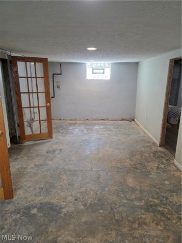 3396 W 94th Street Cleveland OH 44102