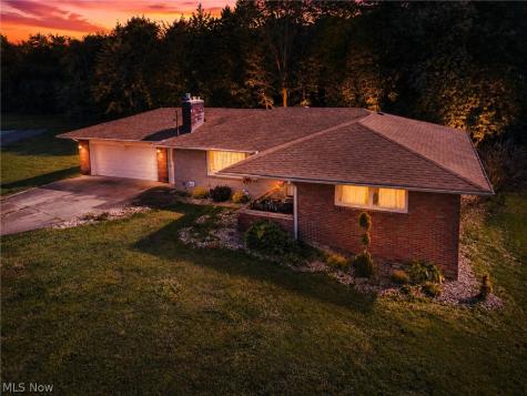 2441 Stocker Avenue Youngstown OH 44505
