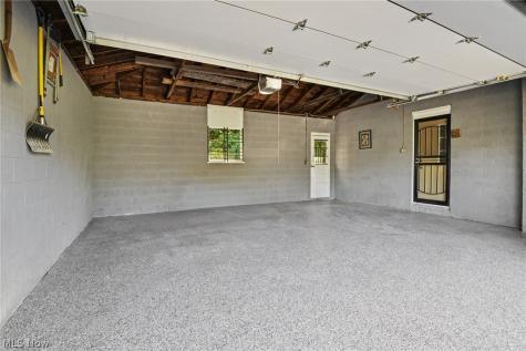 2441 Stocker Avenue Youngstown OH 44505