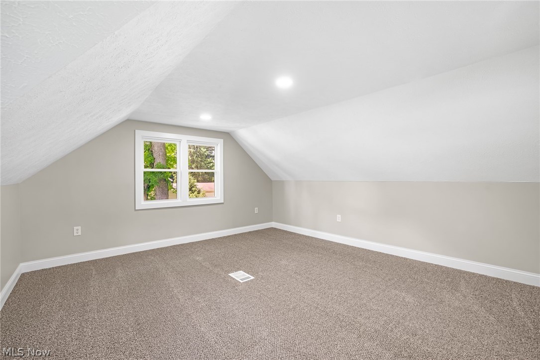 1371 Krumroy Road Akron OH 44306