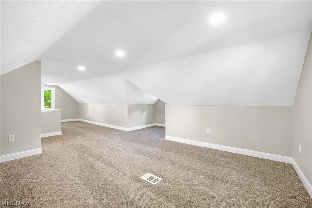 1371 Krumroy Road Akron OH 44306