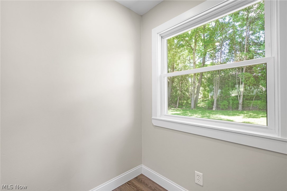 1371 Krumroy Road Akron OH 44306