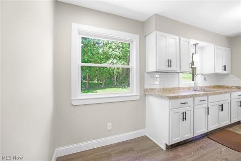 1371 Krumroy Road Akron OH 44306
