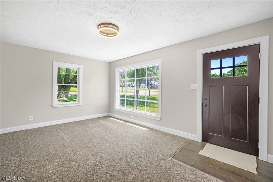 1371 Krumroy Road Akron OH 44306