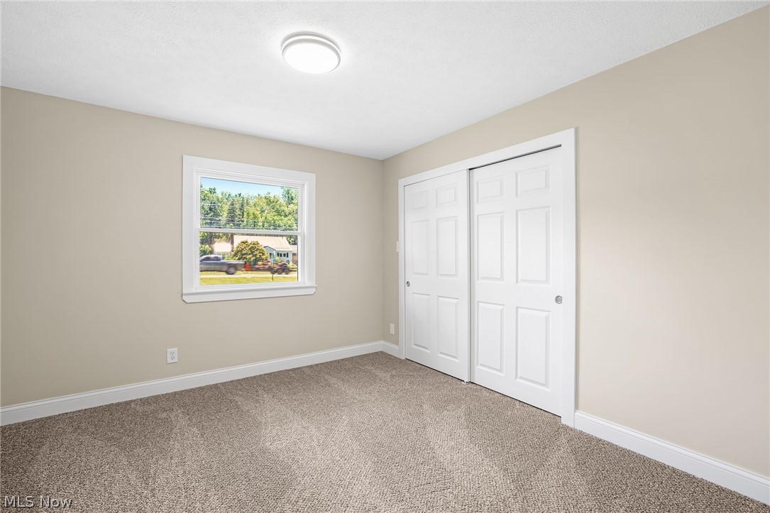 1371 Krumroy Road Akron OH 44306