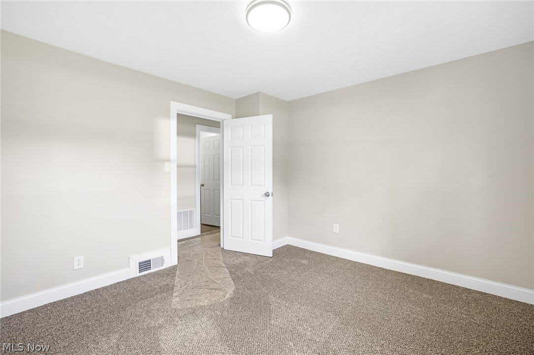1371 Krumroy Road Akron OH 44306