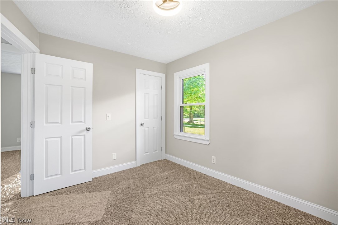 1371 Krumroy Road Akron OH 44306