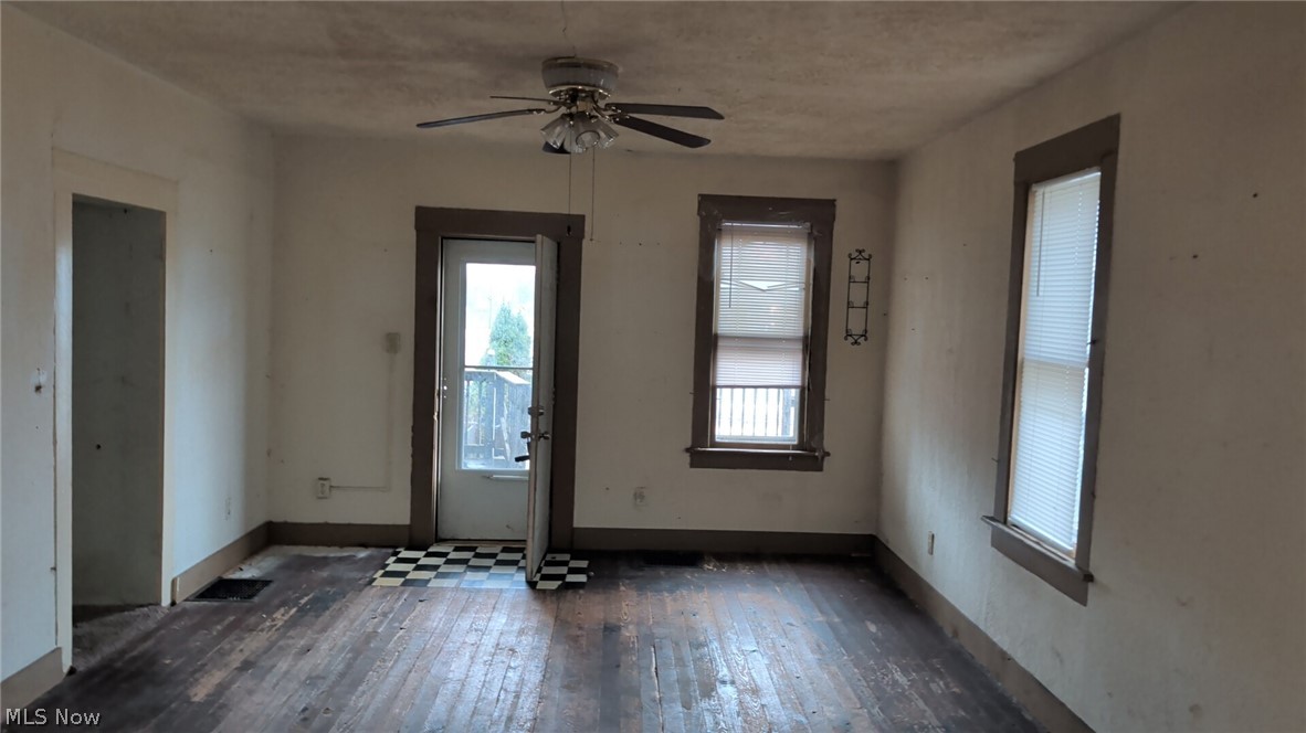 1857 Maple Avenue NE Canton OH 44705