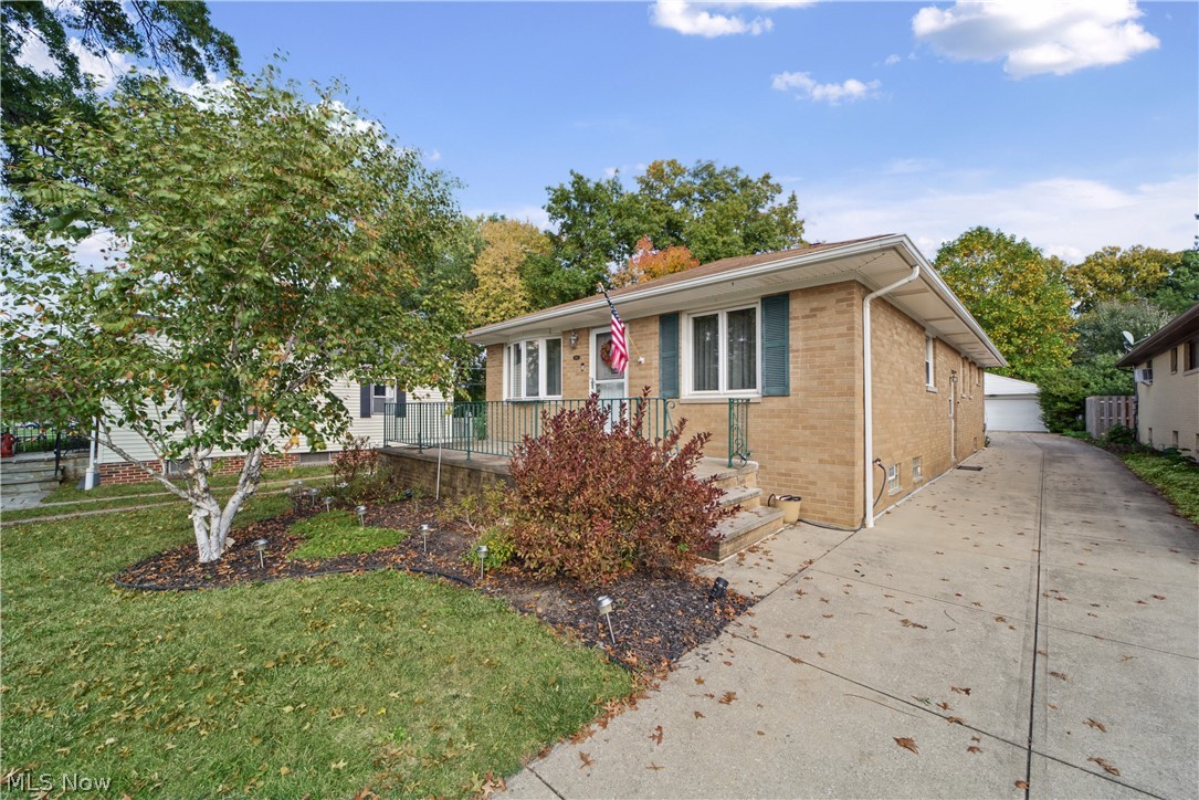 3933 Elmore Road Fairview Park OH 44126
