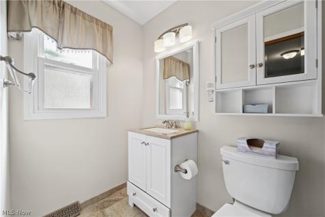 3933 Elmore Road Fairview Park OH 44126