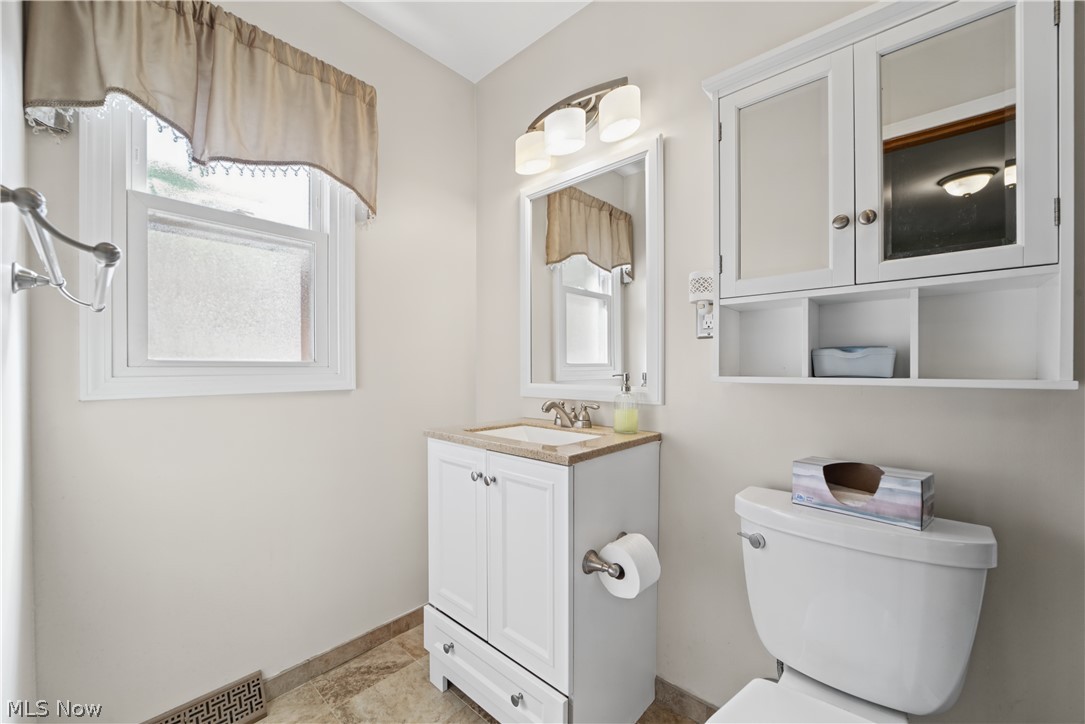 3933 Elmore Road Fairview Park OH 44126