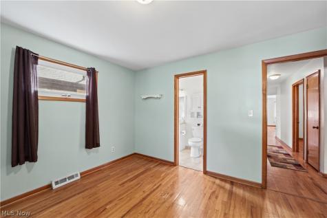 3933 Elmore Road Fairview Park OH 44126