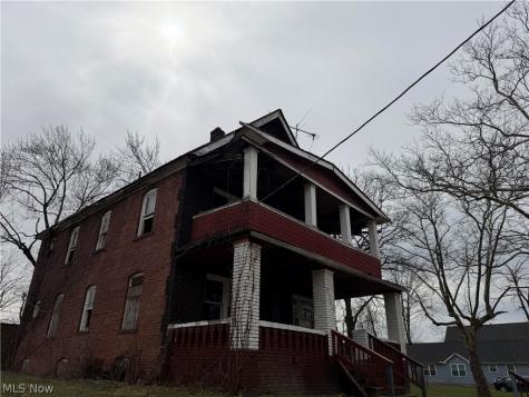 9702 Parkview Avenue Cleveland OH 44104