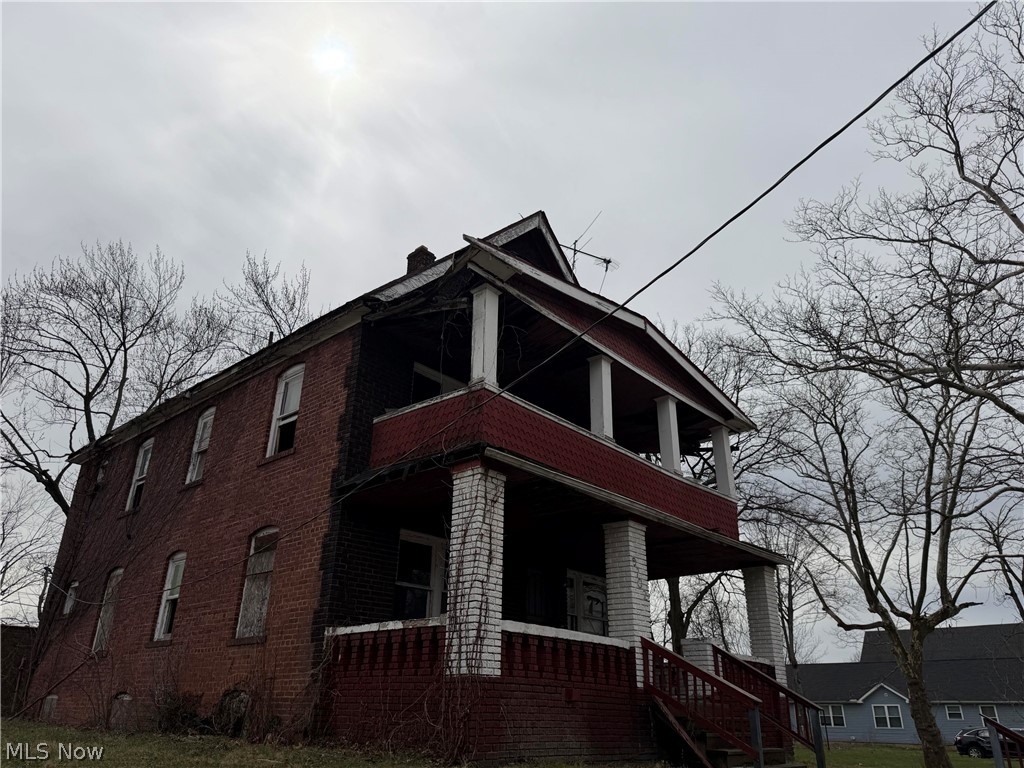 9702 Parkview Avenue Cleveland OH 44104