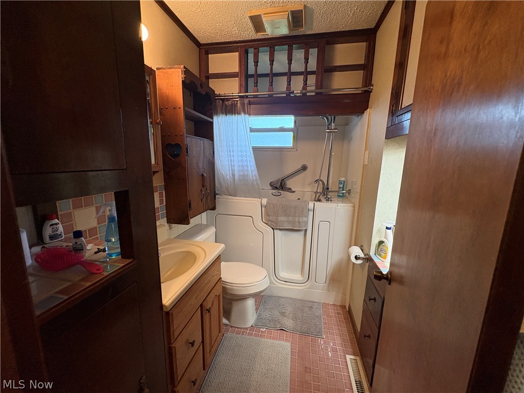 172 Andover Road Woodsfield OH 43793