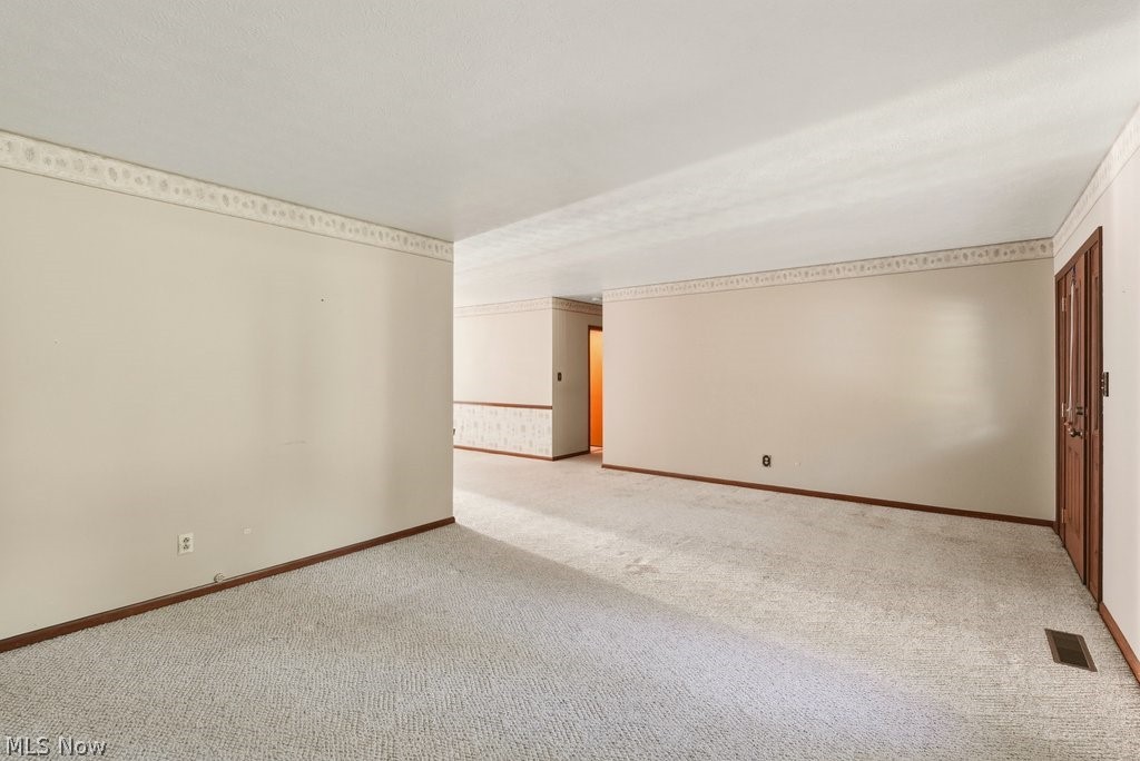 8017 S Gannett Road Northfield OH 44067
