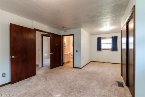 6391 Smith Road Brook Park OH 44142