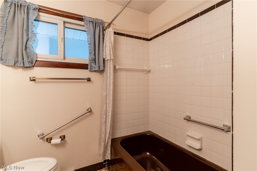 6391 Smith Road Brook Park OH 44142