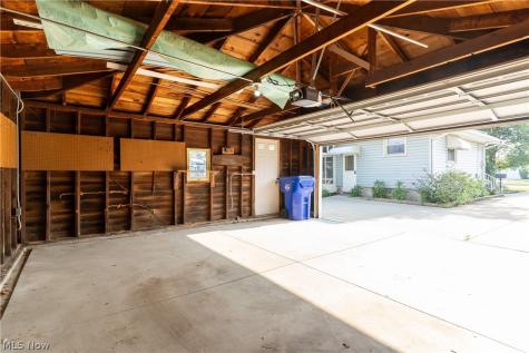 6391 Smith Road Brook Park OH 44142