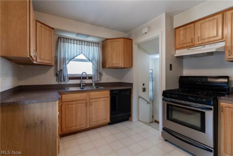 6391 Smith Road Brook Park OH 44142