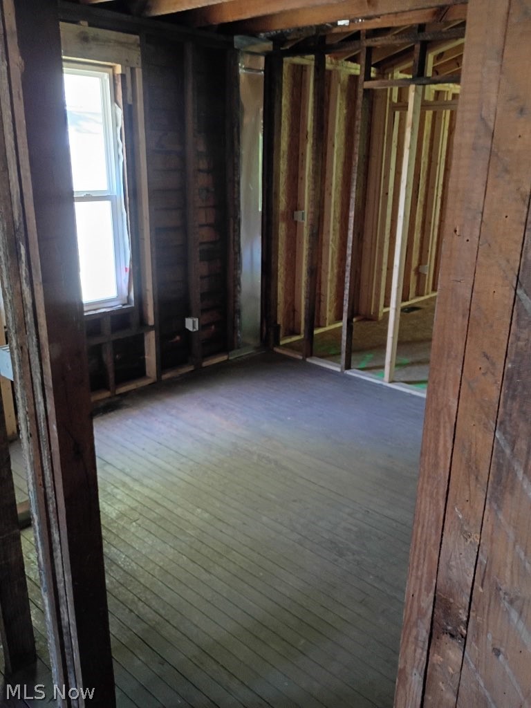 672 Moon Street Akron OH 44307