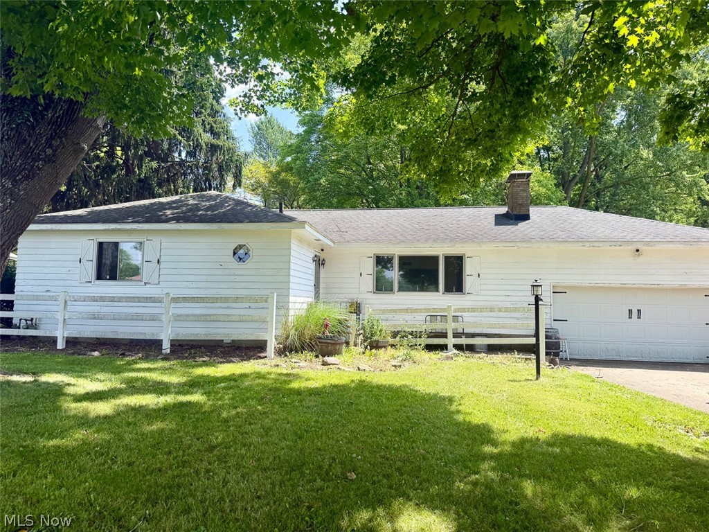 2597 Seifert Lewis Road Hubbard OH 44425