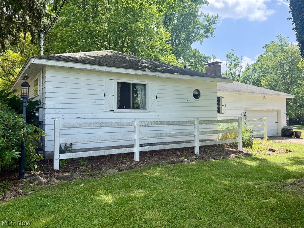 2597 Seifert Lewis Road Hubbard OH 44425