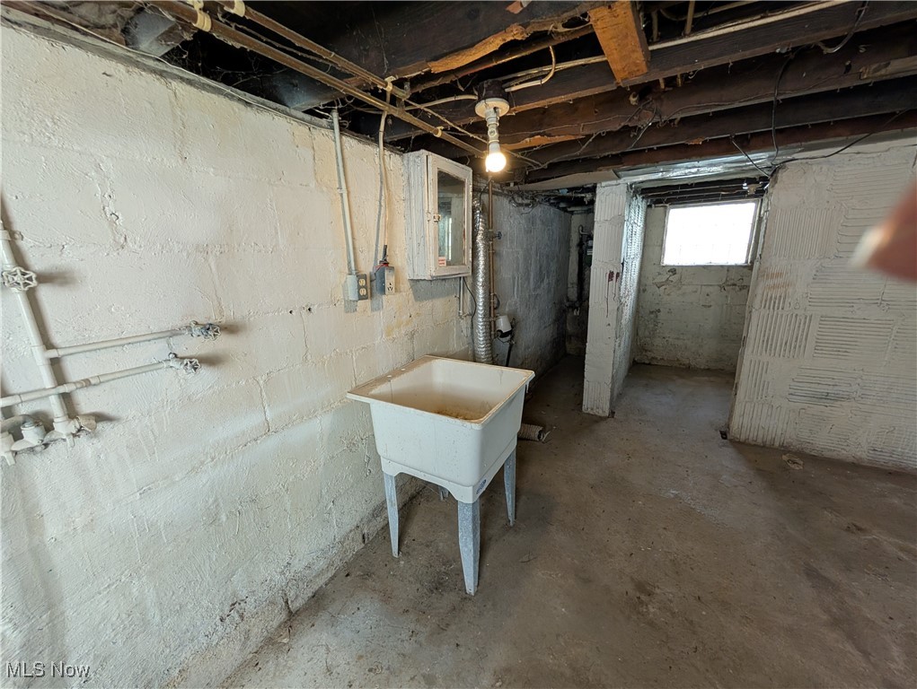 1105 Collinwood Avenue Akron OH 44310