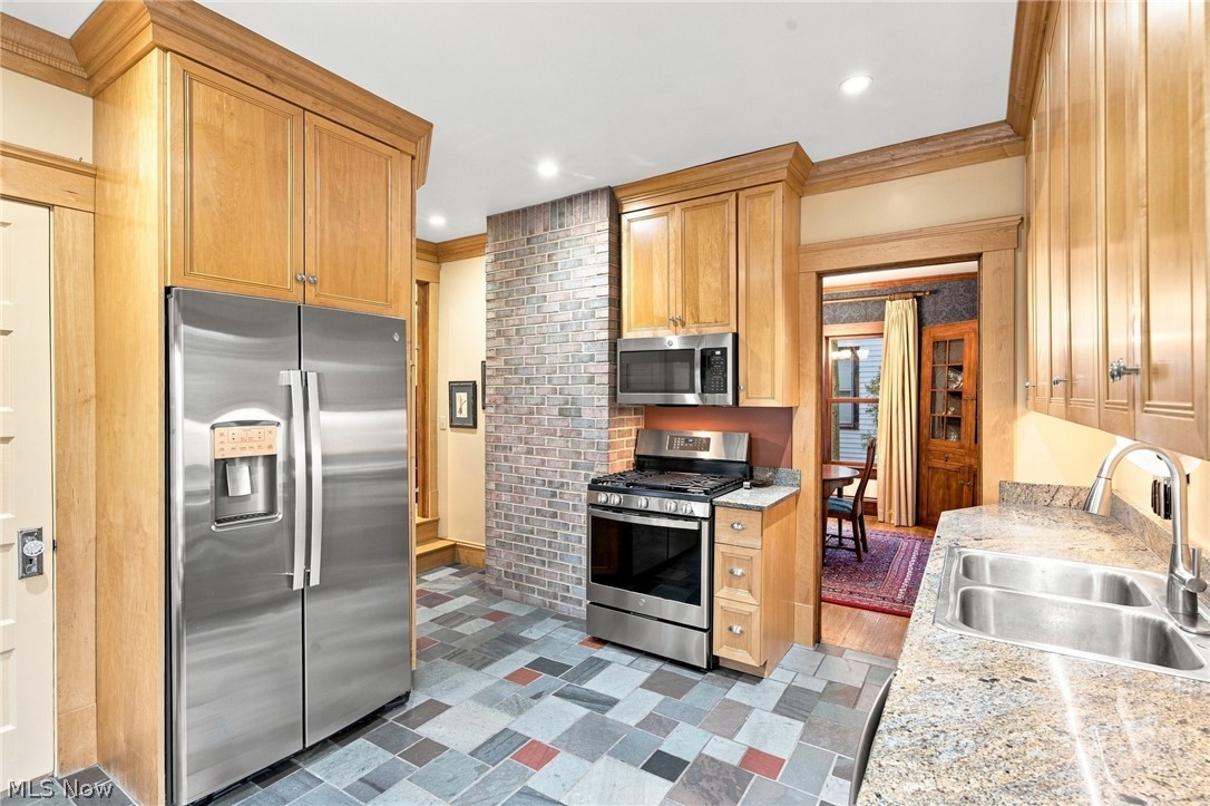 173 Beech Street Berea OH 44017
