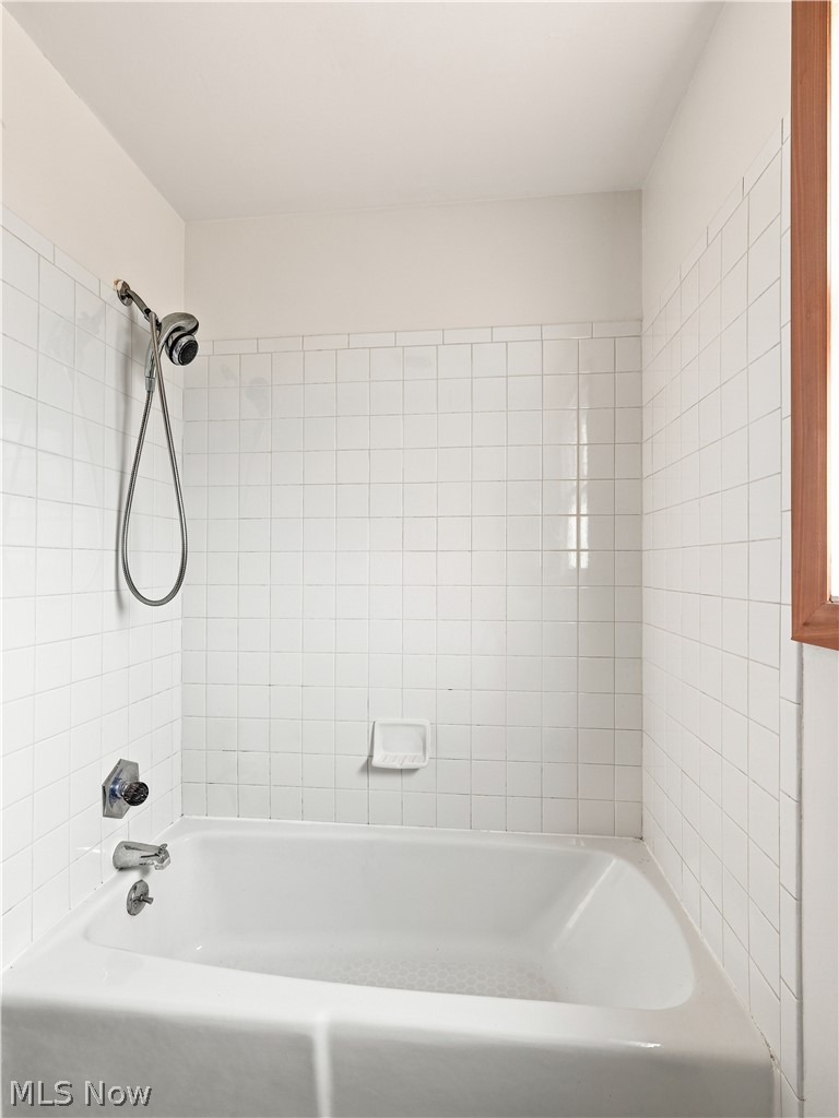 7868 Windward Trace Circle NW Massillon OH 44646