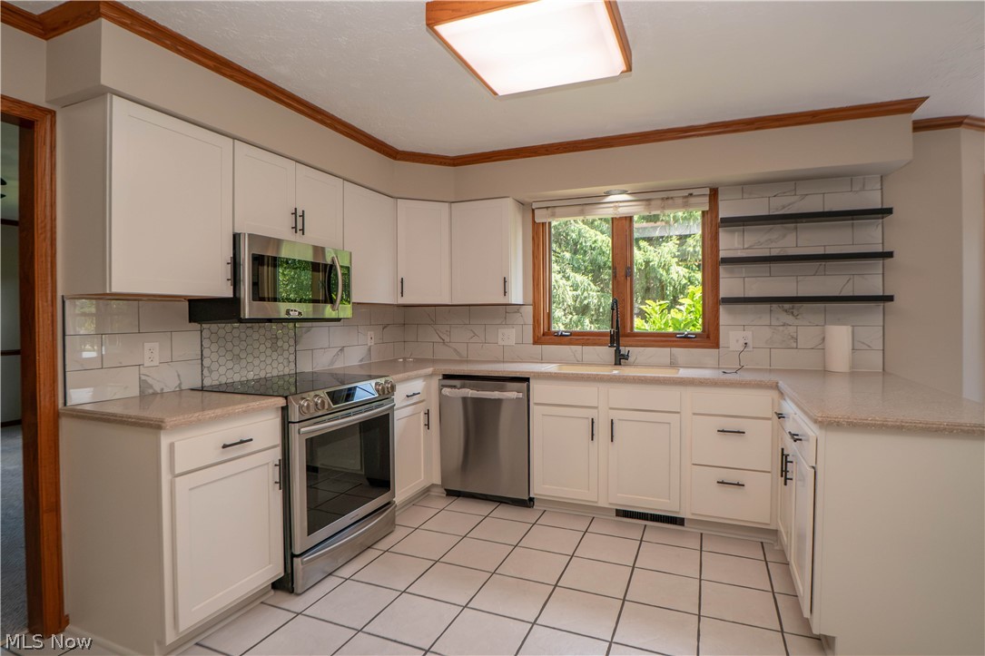 6104 Shipslanding Avenue NW Canton OH 44718