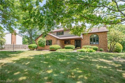 6104 Shipslanding Avenue NW Canton OH 44718